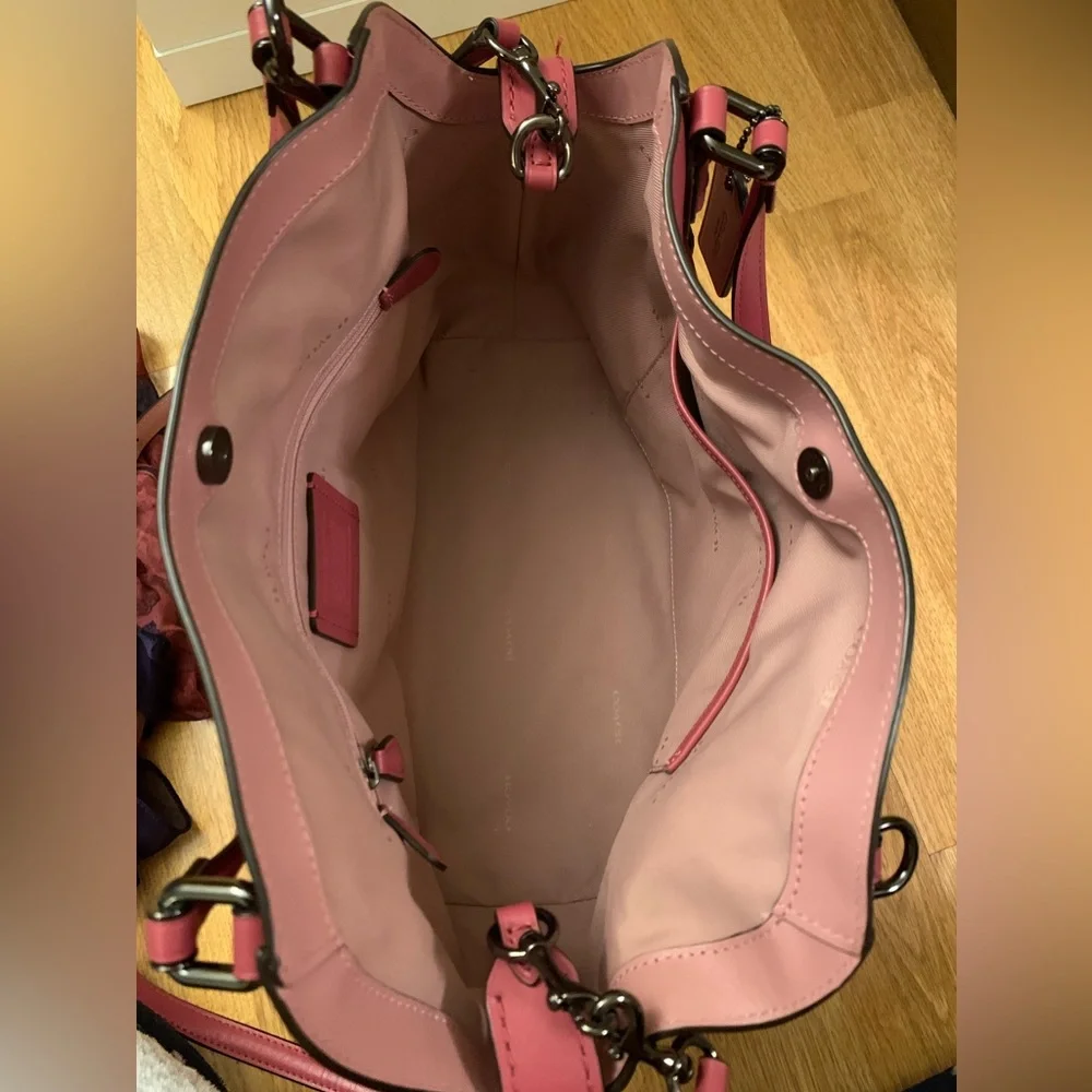 Pink Coach purse with small scarf - Picture 9 of 9